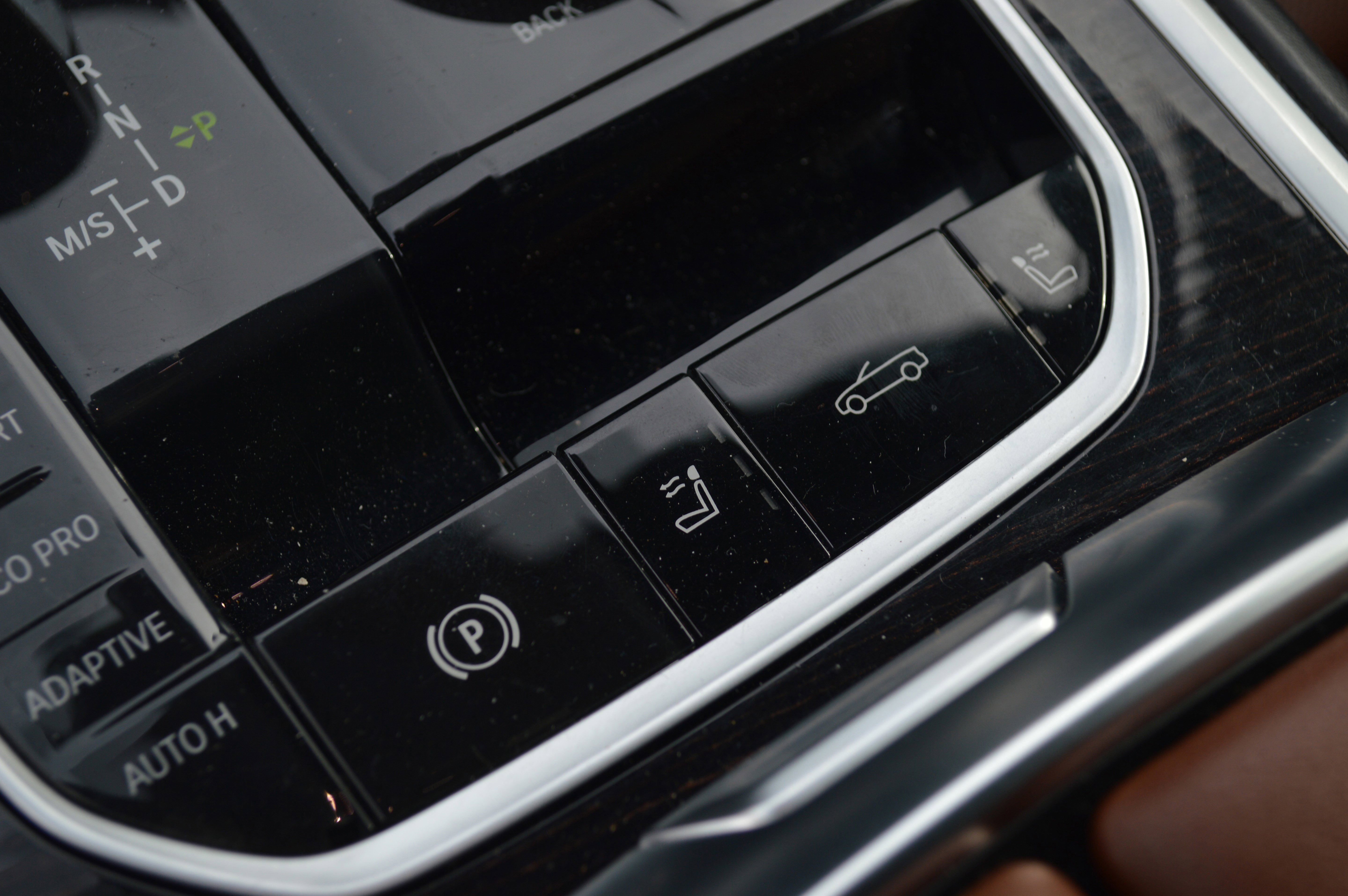 Used 2021 BMW 840i Convertible w/ M Sport Package image 31