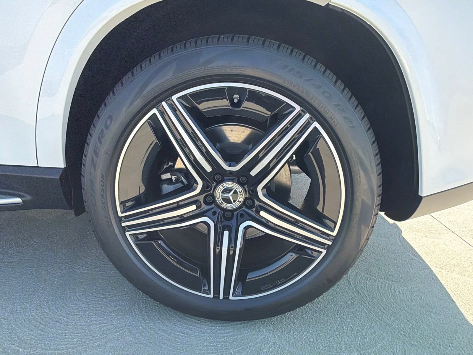 New 2026 Mercedes-Benz GLE 450 4MATIC image 17