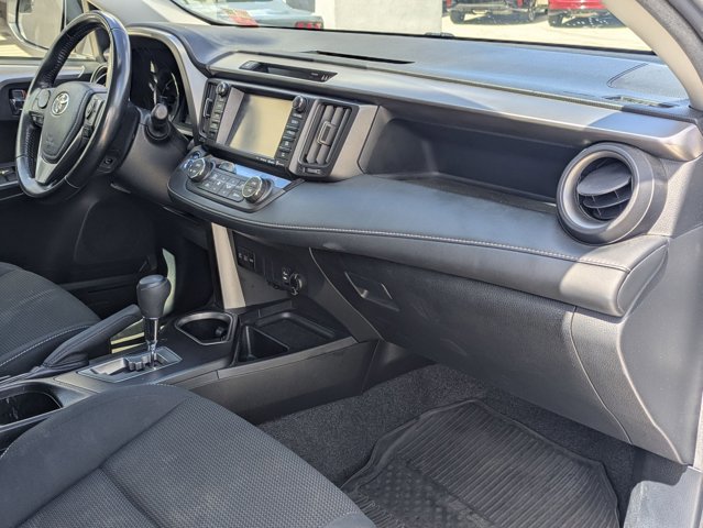 Used 2018 Toyota RAV4 XLE AWD/4WD image 22