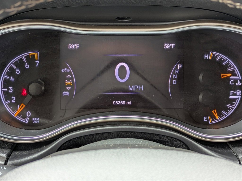 Used 2017 Jeep Grand Cherokee Limited image 28