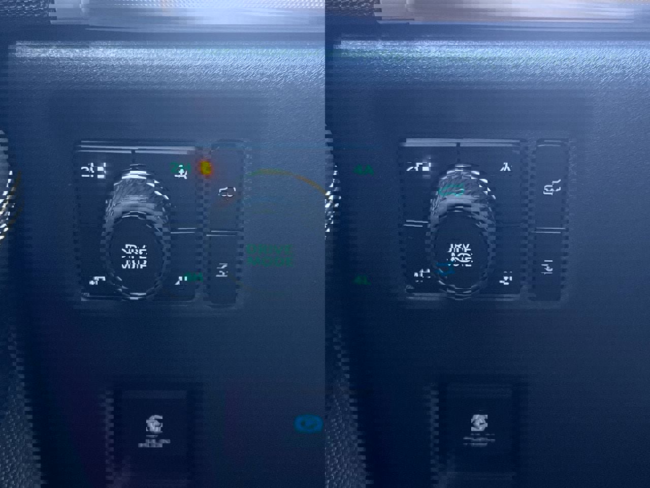 New 2025 Ford Expedition Platinum w/ Stealth Performance Package AWD/4WD image 15