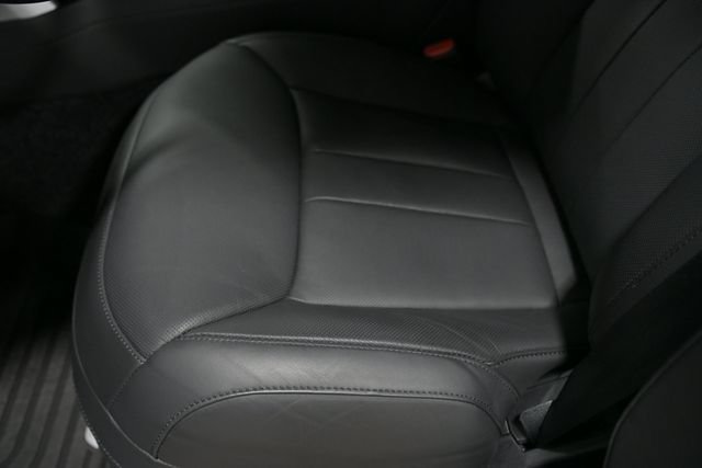 Used 2026 Land Rover Range Rover Long Wheelbase SE AWD/4WD image 23