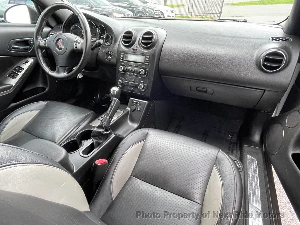 Used 2009 Pontiac G6 GT w/ Sport Package 1 FWD image 18