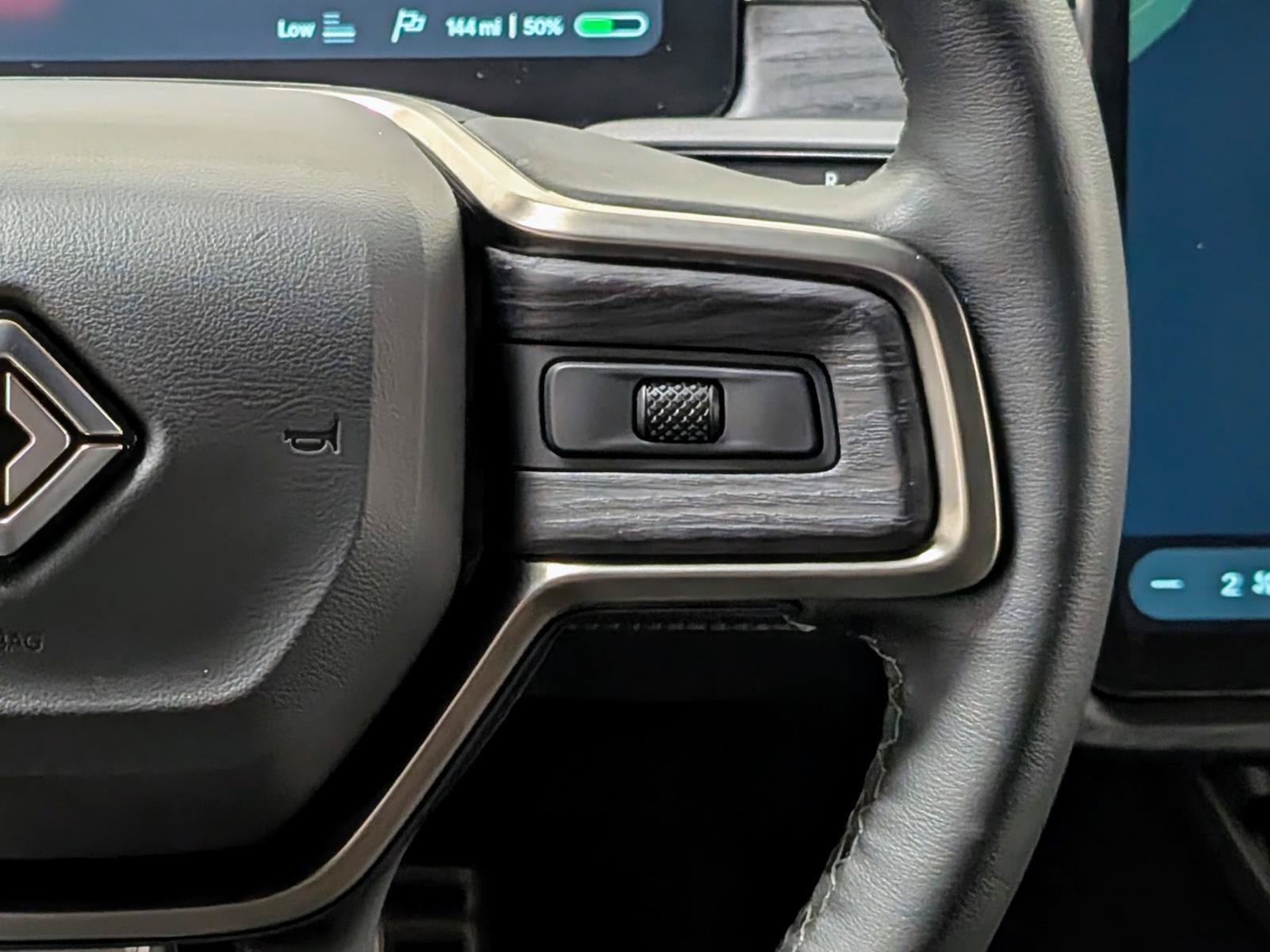 Used 2024 Rivian R1S Adventure AWD/4WD image 44