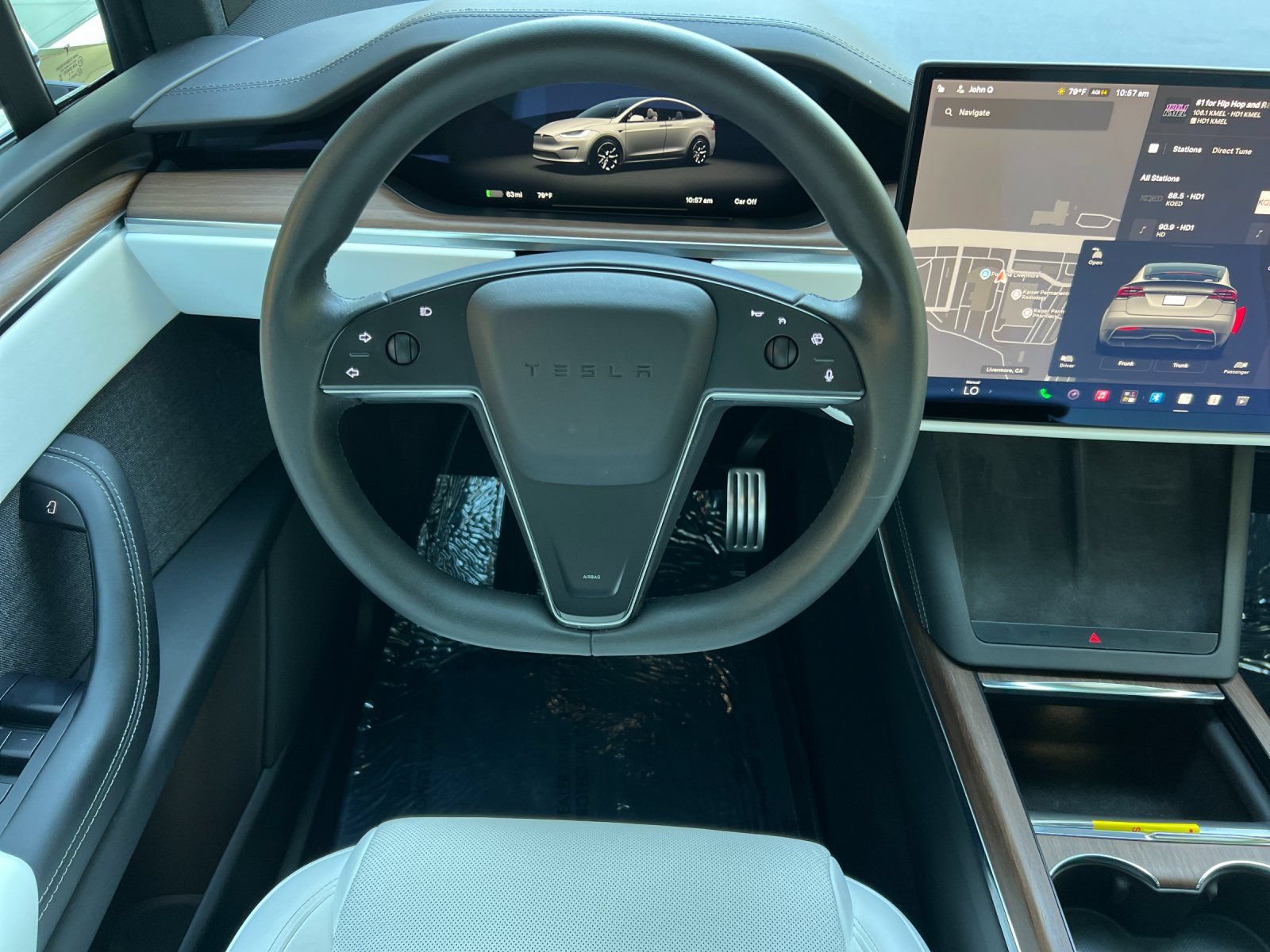 Used 2023 Tesla Model X AWD/4WD image 14