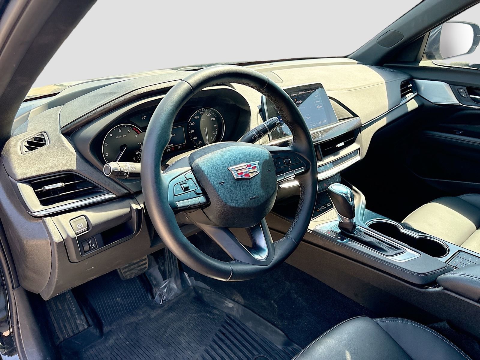 Used 2025 Cadillac CT4 Luxury image 9