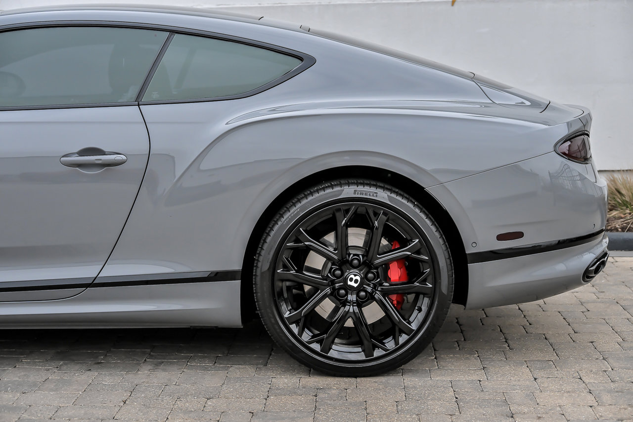 Used 2023 Bentley Continental GT V8 image 11