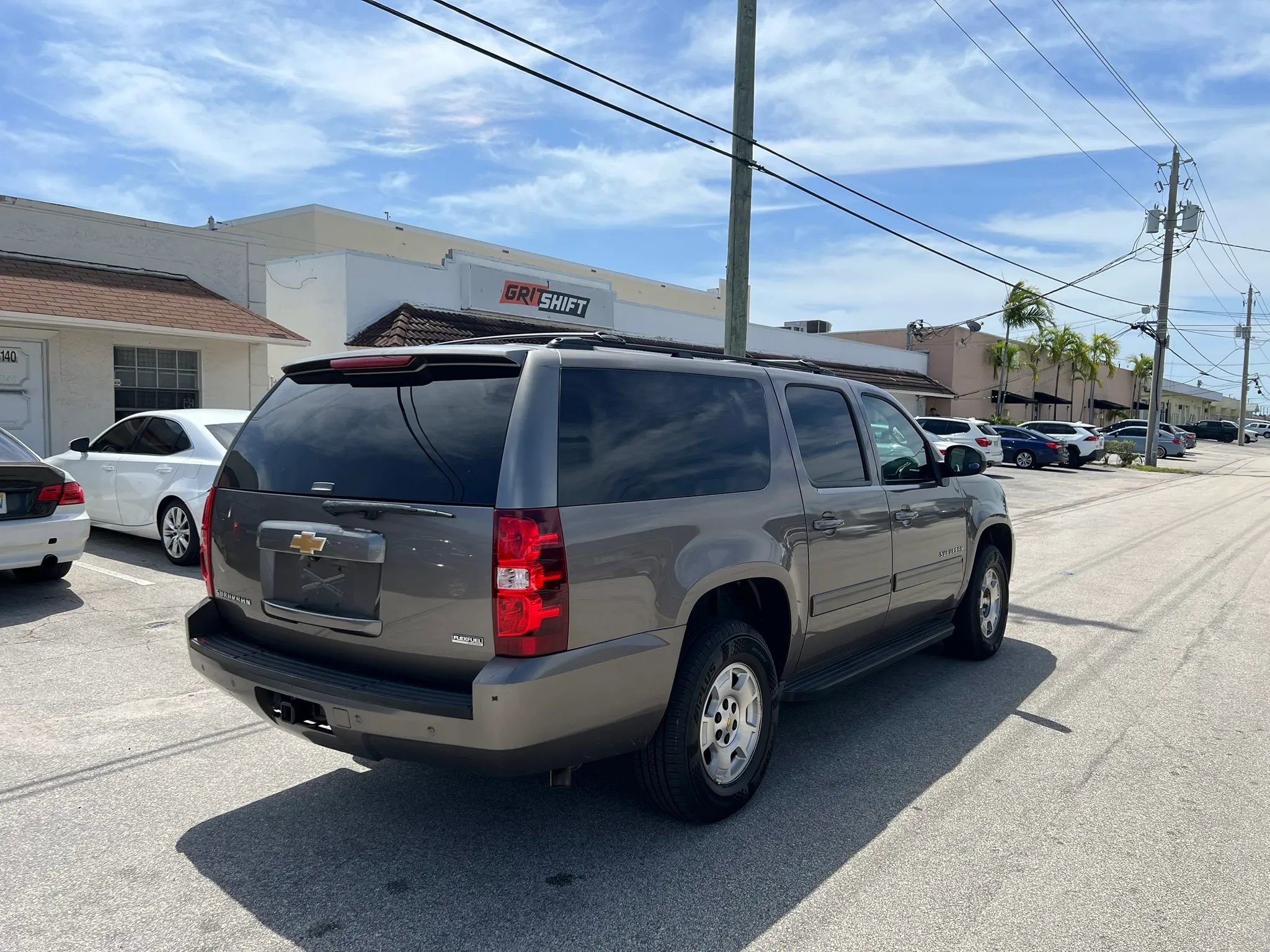 Used 2012 Chevrolet Suburban LS w/ Convenience Package 1 RWD image 3