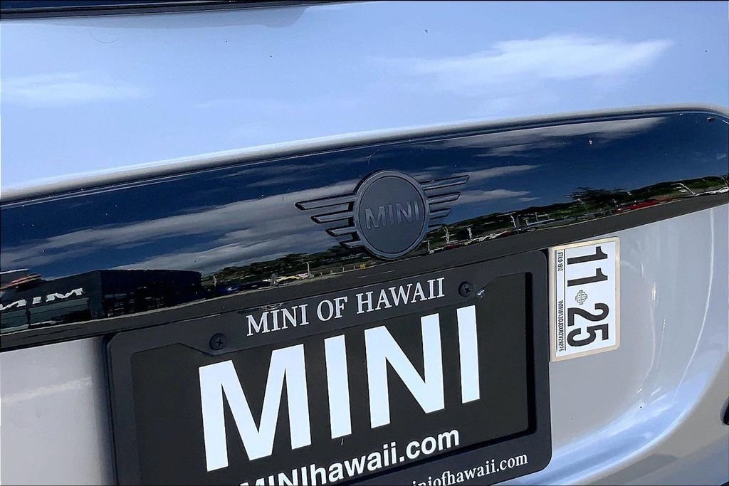 Certified 2024 MINI Cooper SE image 32