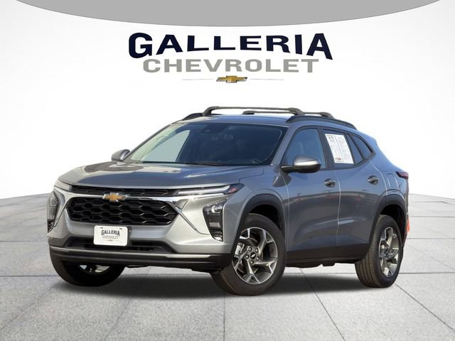 Used 2024 Chevrolet Trax LT w/ LT Convenience Package image 1