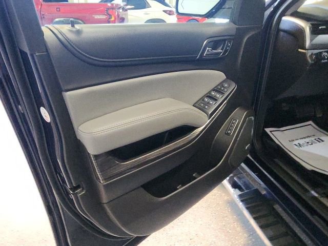 Used 2018 Chevrolet Tahoe LT w/ LT Signature Package AWD/4WD image 10