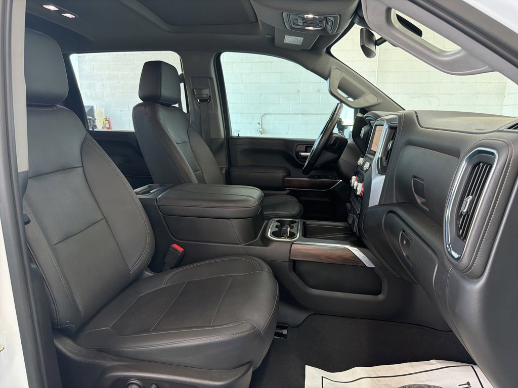 Used 2023 GMC Sierra 3500 SLT w/ SLT Premium Package image 28