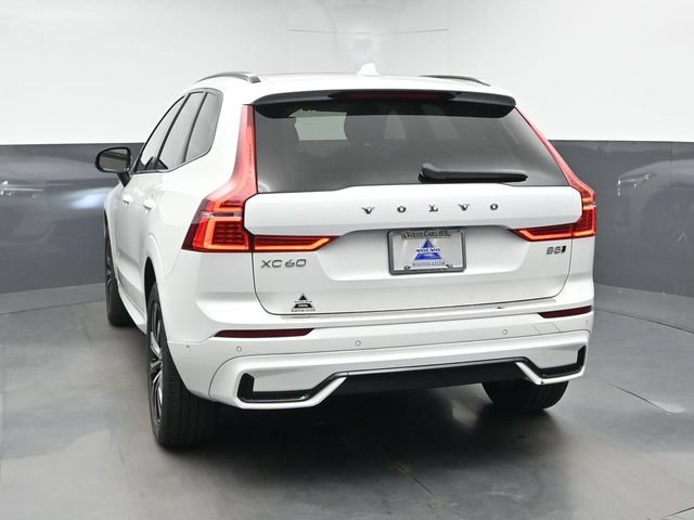 Used 2024 Volvo XC60 B5 Plus w/ Protection Package Premier AWD/4WD image 7
