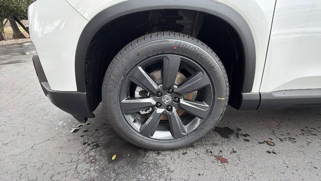 New 2026 Honda Pilot Sport image 10