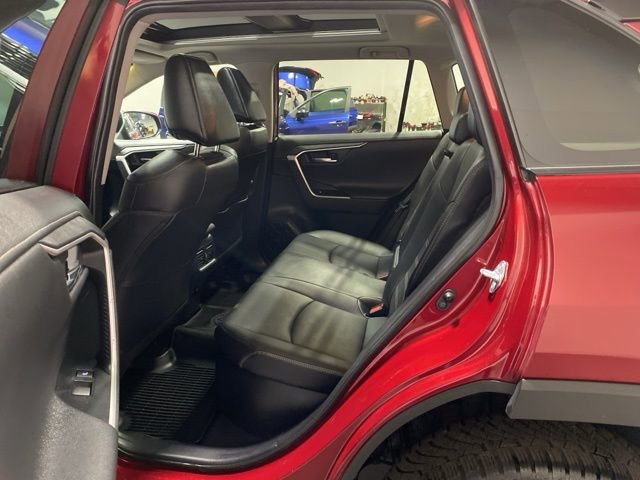 Used 2021 Toyota RAV4 Limited AWD/4WD image 24