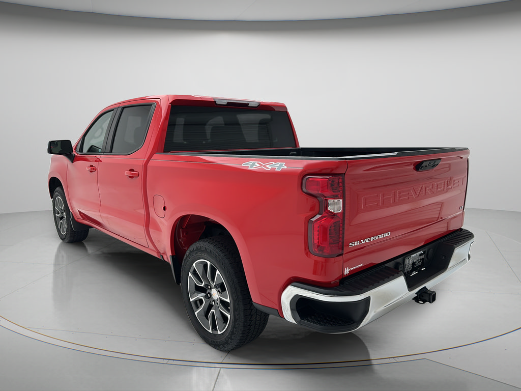 Used 2024 Chevrolet Silverado 1500 LT AWD/4WD image 7
