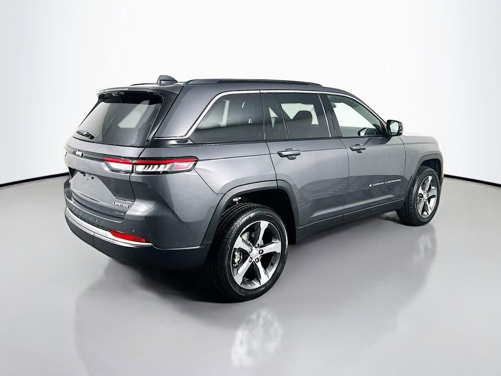 New 2026 Jeep Grand Cherokee Limited w/ Luxury Tech Group II AWD/4WD image 7
