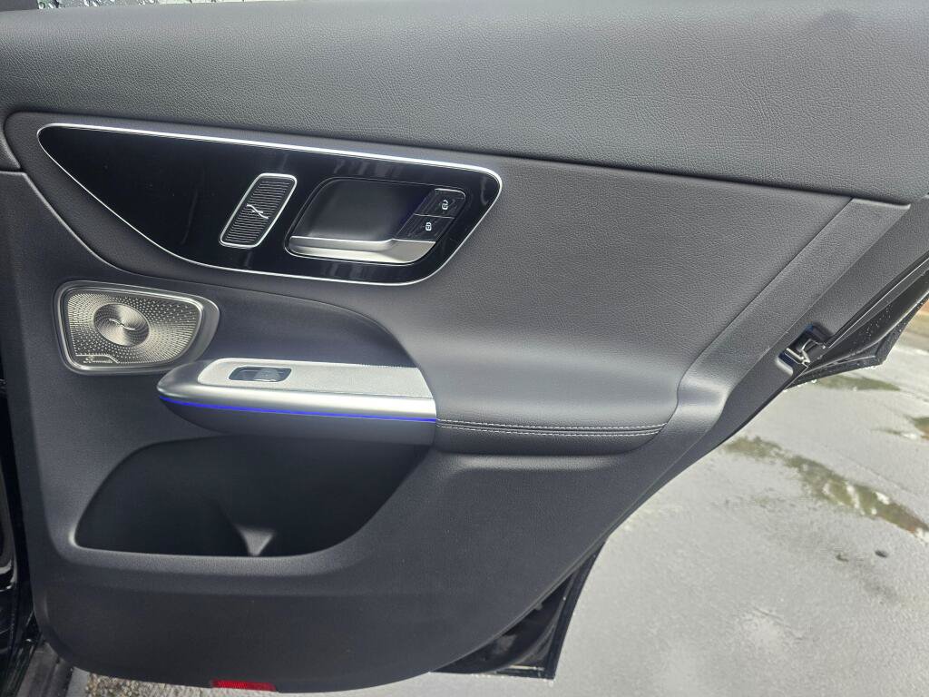 New 2026 Mercedes-Benz GLC 300 4MATIC image 23