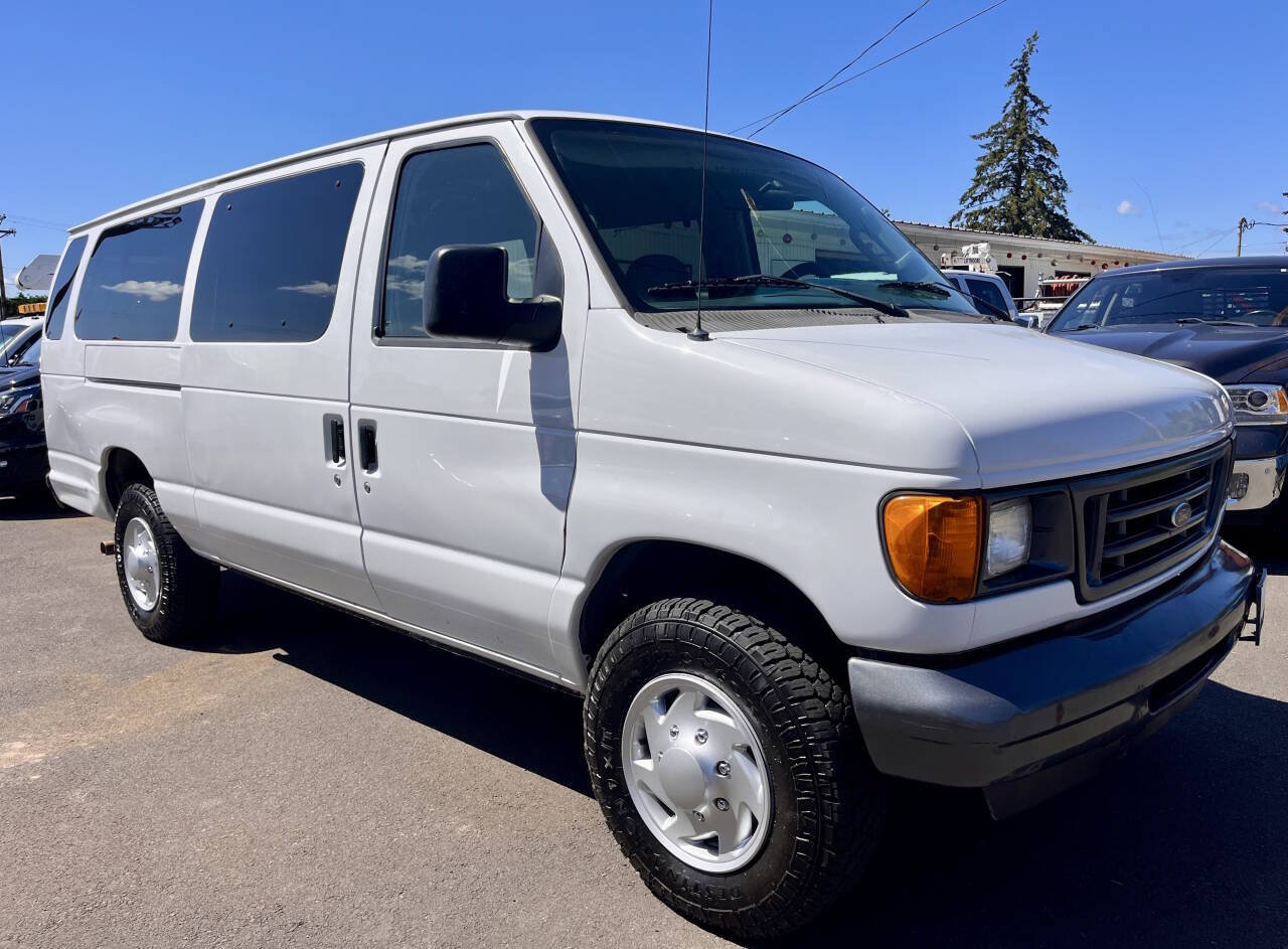 Used 2006 Ford E-350 and Econoline 350 XL