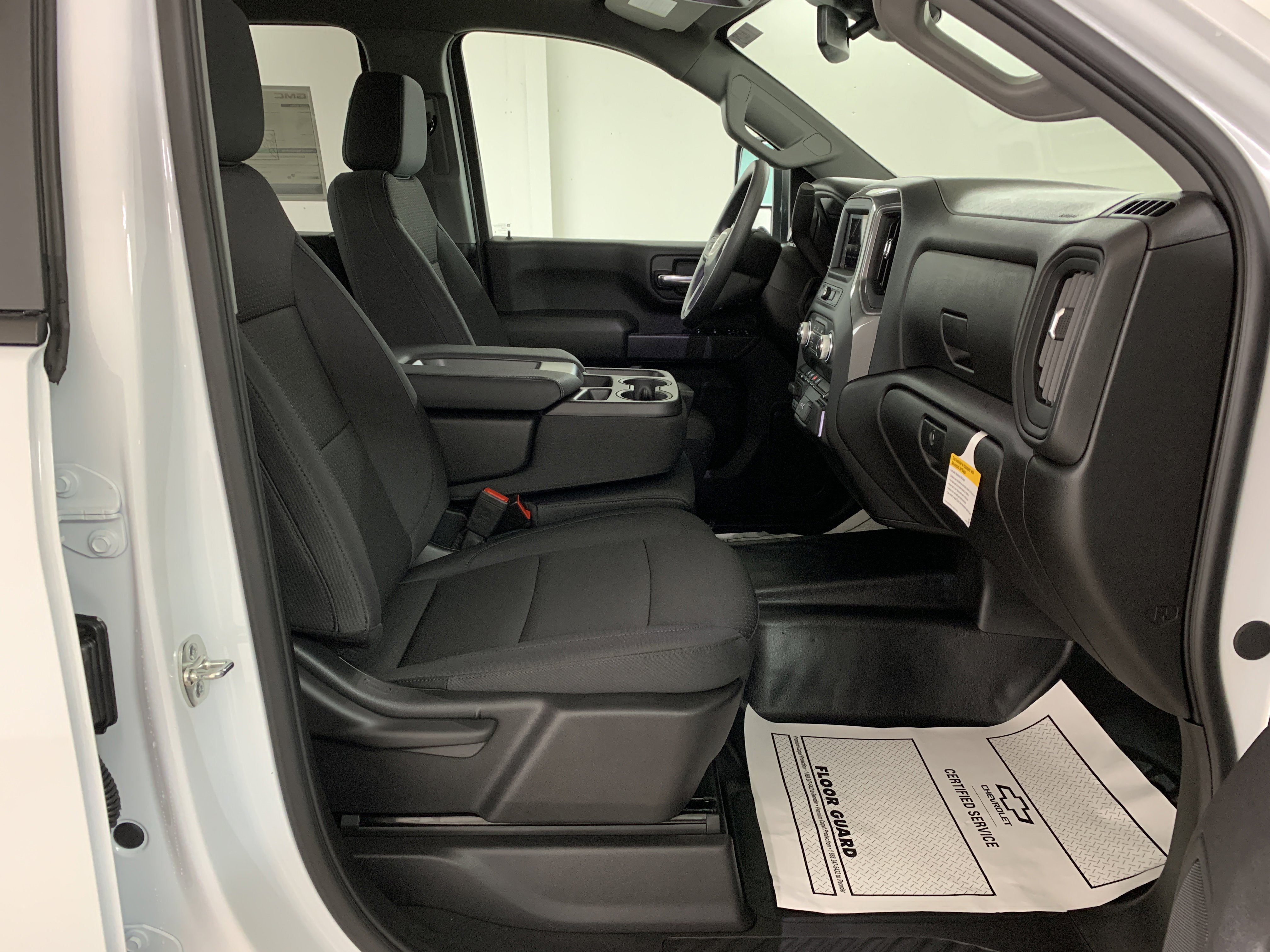 New 2026 GMC Sierra 3500 Pro w/ Convenience Package image 30