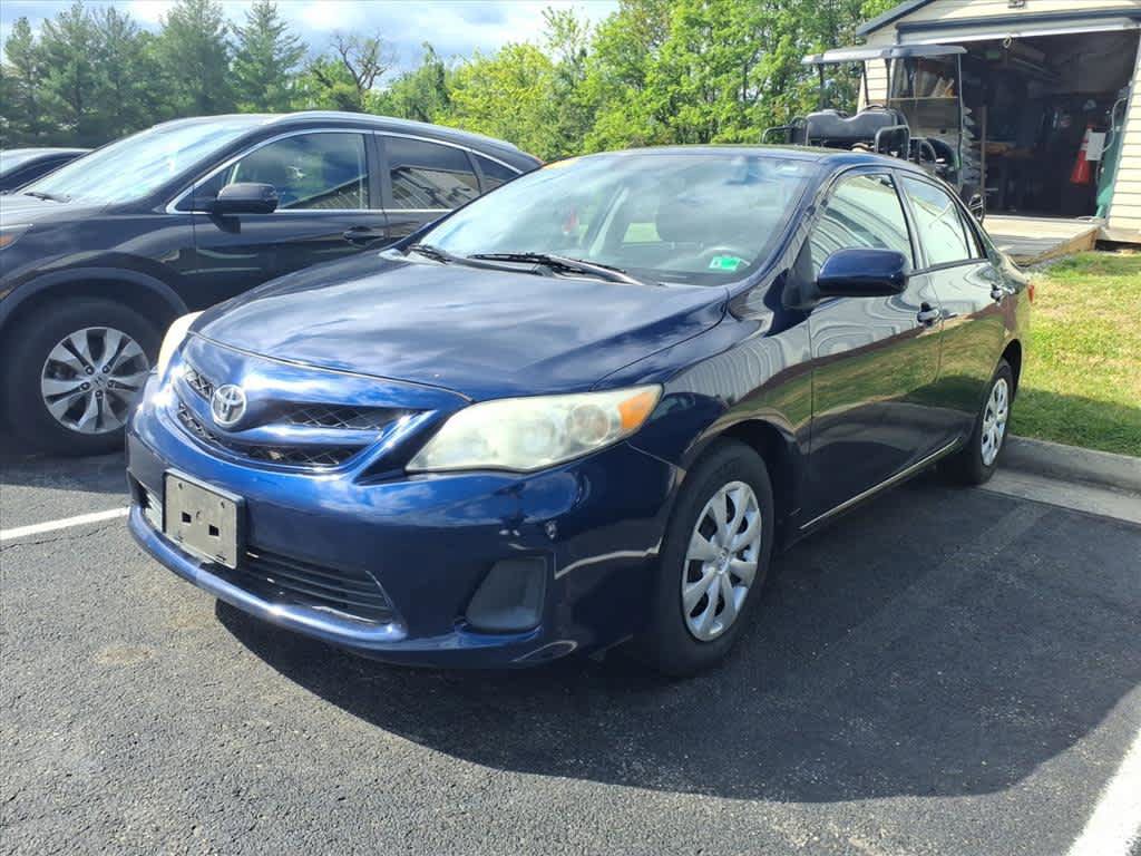Used 2013 Toyota Corolla L FWD image 2