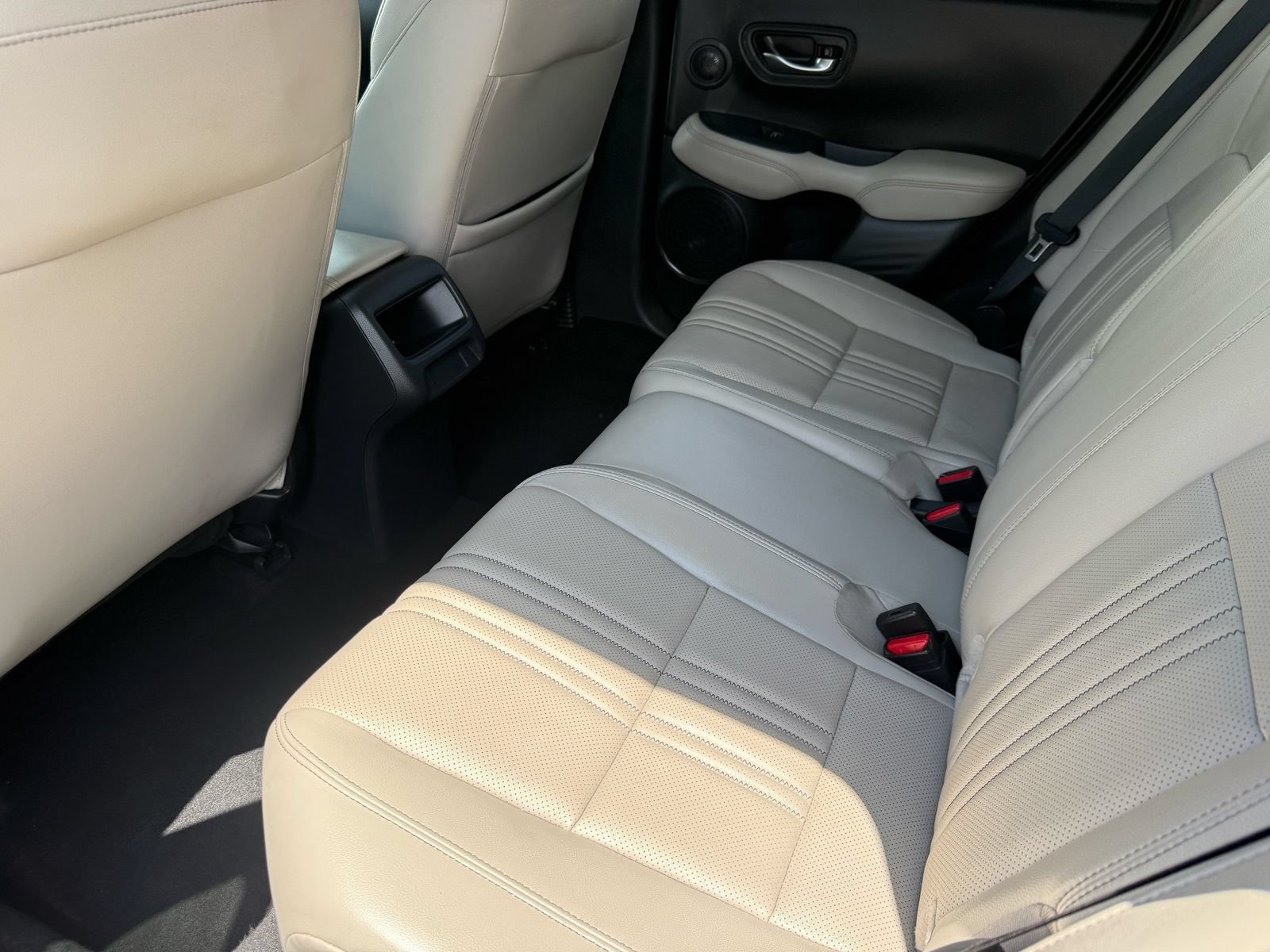 Certified 2026 Honda HR-V EX-L image 28