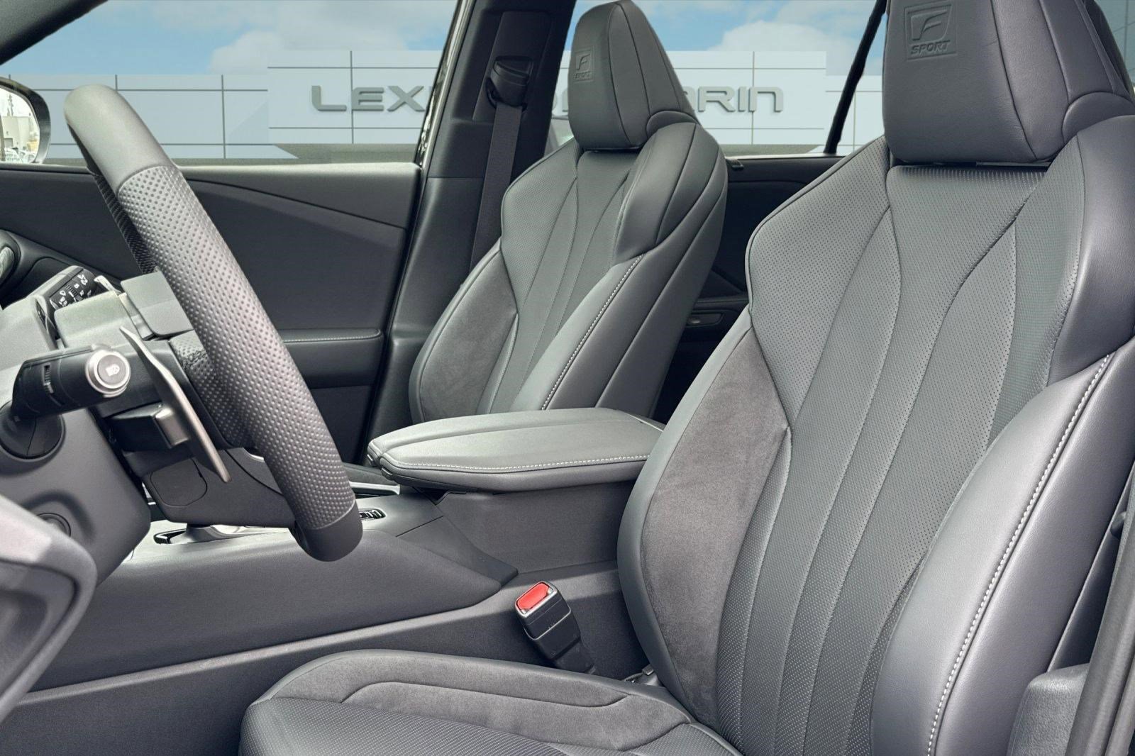 New 2026 Lexus TX 500h AWD image 5