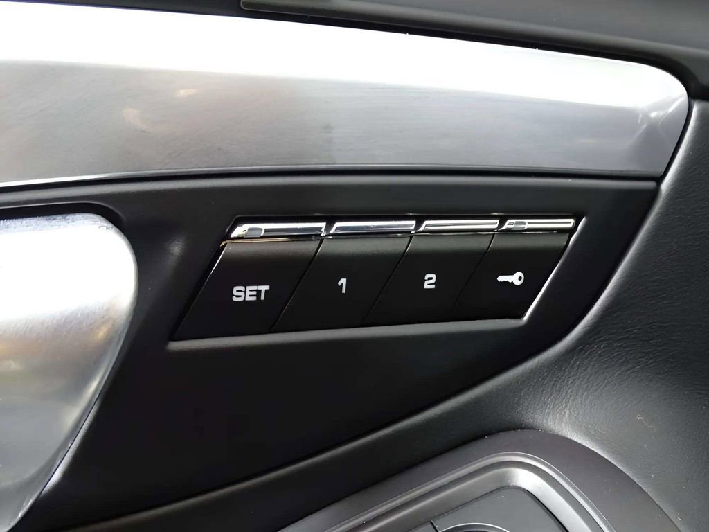 Used 2019 Porsche 911 Carrera S image 28