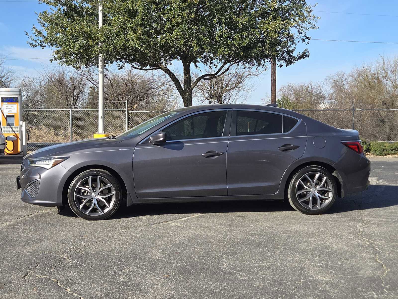Used 2019 Acura ILX image 5