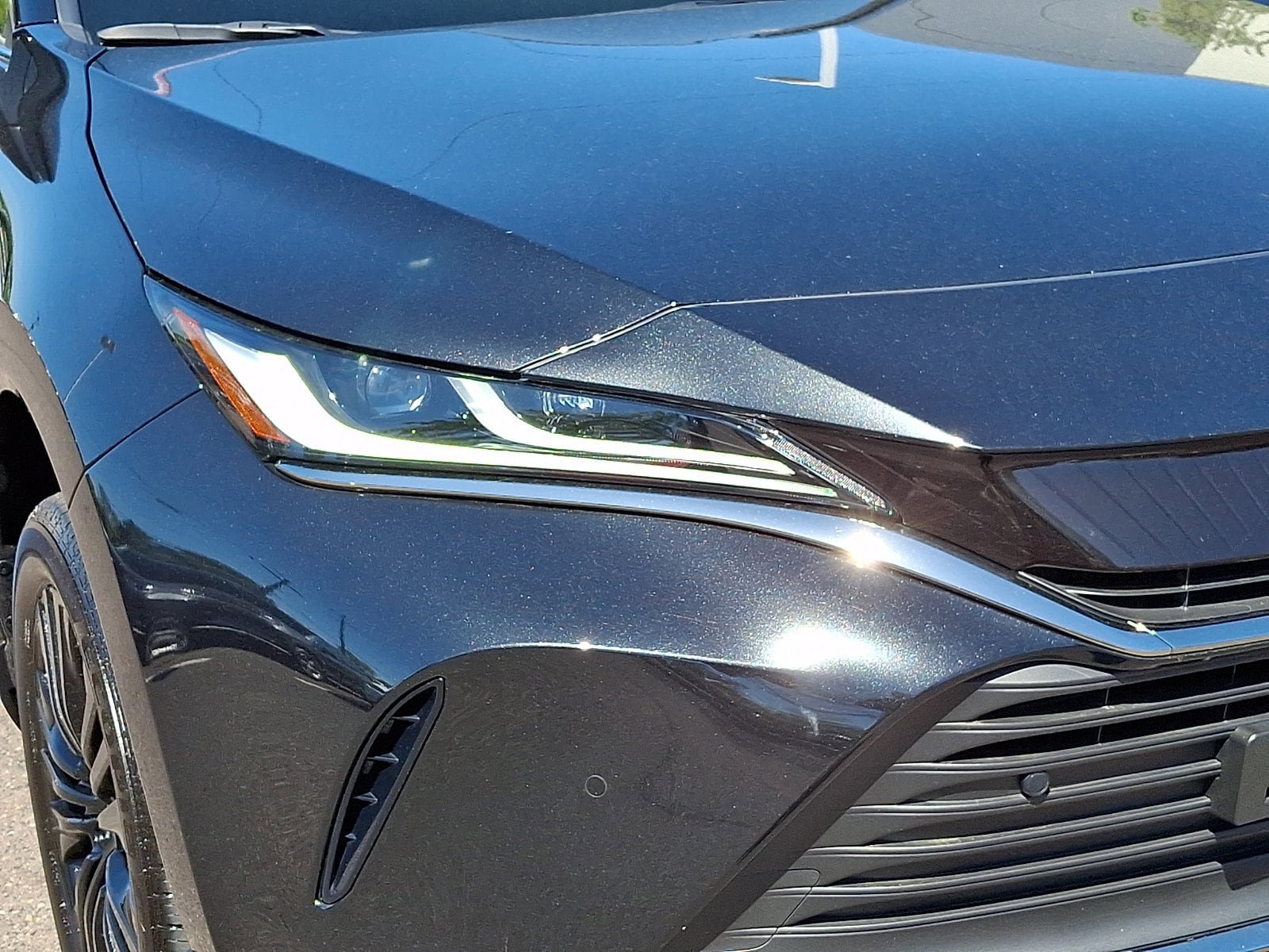 Certified 2024 Toyota Venza Nightshade AWD/4WD image 9