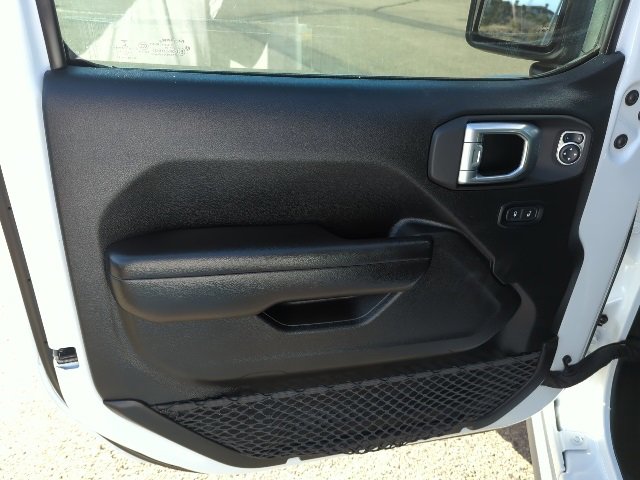 Used 2021 Jeep Wrangler Sport image 17