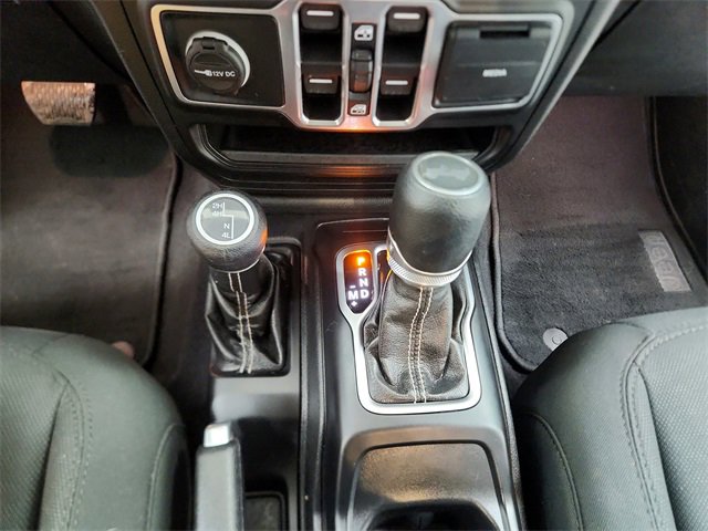 Used 2020 Jeep Wrangler Unlimited Sahara w/ Uconnect 4C Nav & Sound Group image 25