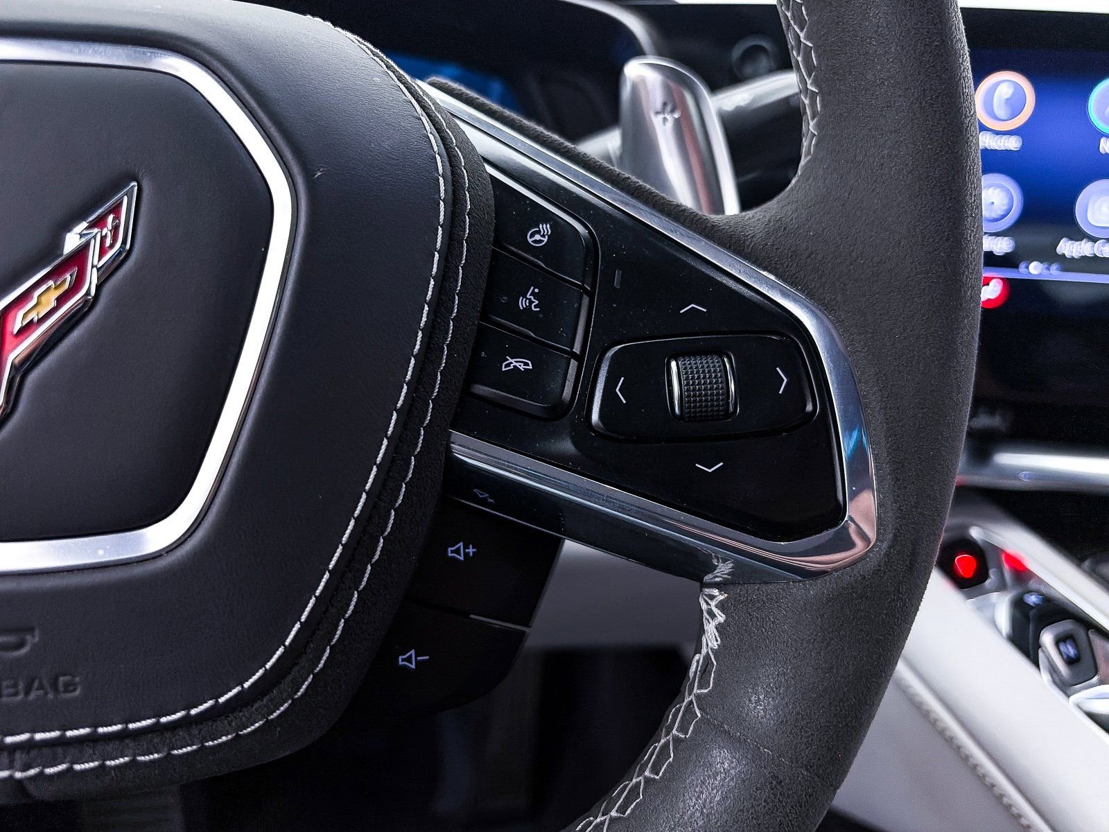 Used 2020 Chevrolet Corvette Stingray Premium Cpe w/ 3LT Preferred Equipment Group image 32