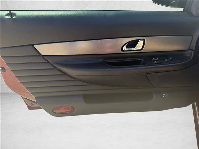 Used 2004 Ford Thunderbird RWD image 12
