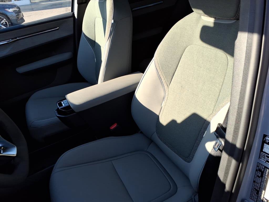 New 2026 Volvo EX30 Cross Country Ultra w/ Protection Package Premier image 15