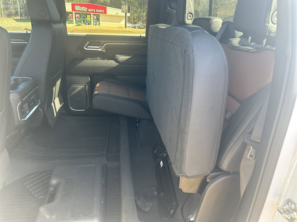 Used 2025 Chevrolet Silverado 3500 High Country w/ High Country Premium Package image 22