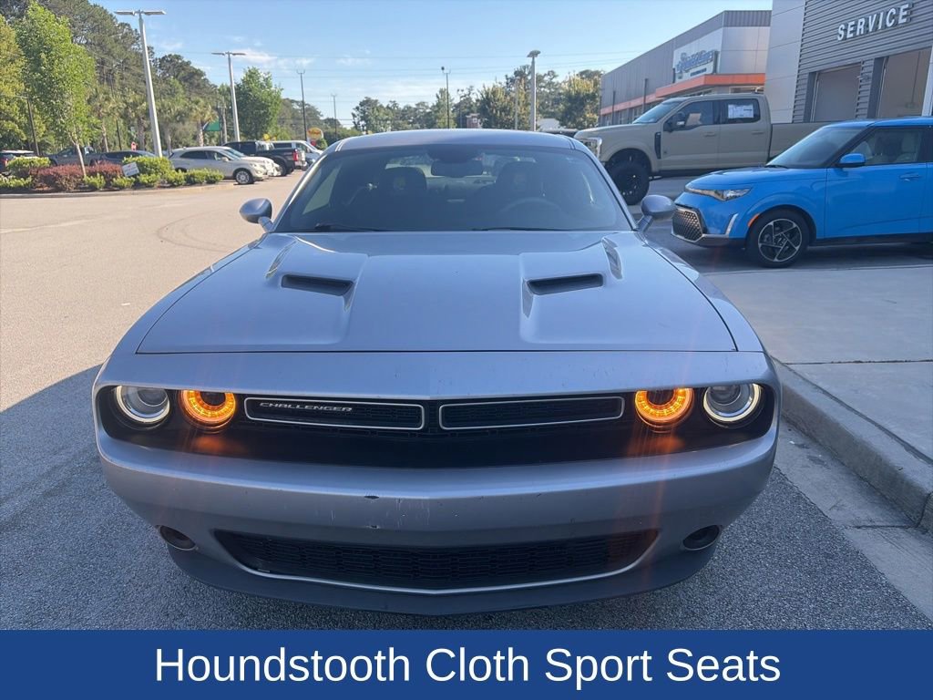 Used 2017 Dodge Challenger SXT w/ Super Sport Group (SS/T) RWD image 3