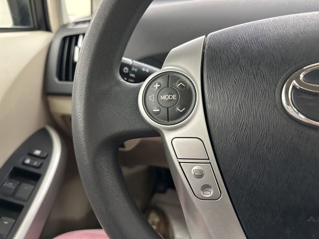 Used 2014 Toyota Prius Two image 34