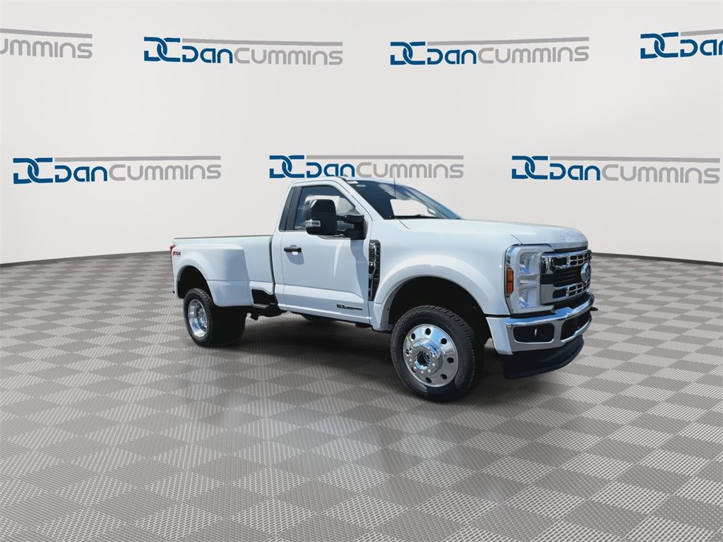 New 2026 Ford F450 4x4 Regular Cab Super Duty image 2