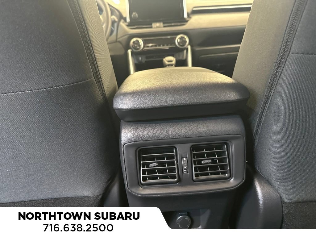Used 2023 Toyota RAV4 LE AWD/4WD image 20