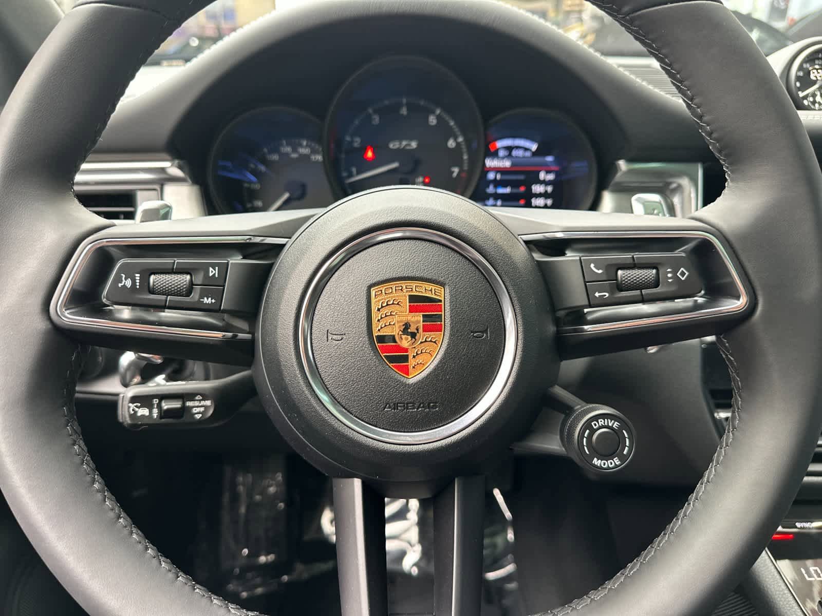New 2026 Porsche Macan GTS image 26