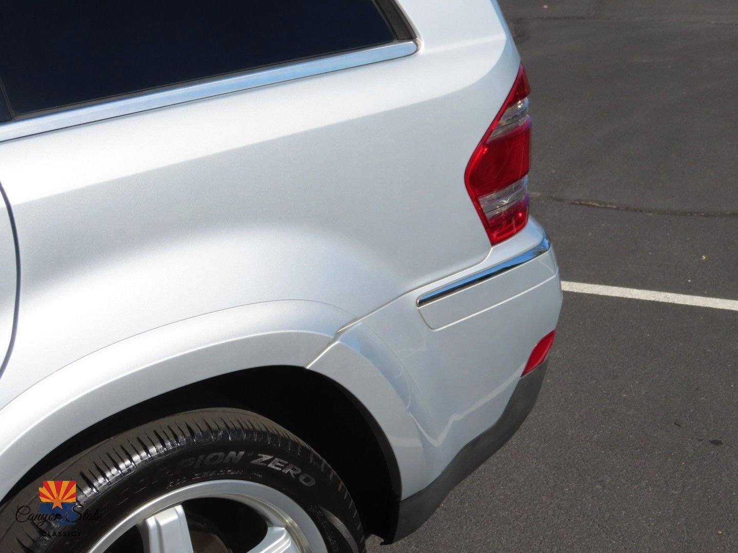 Used 2009 Mercedes-Benz GL 550 4MATIC image 17
