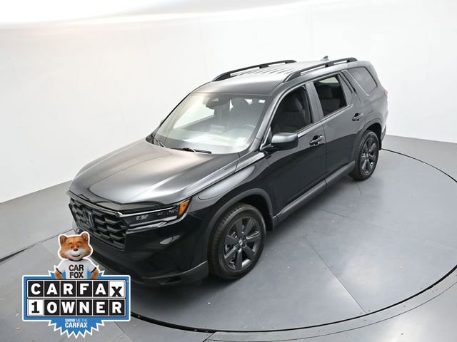 Used 2025 Honda Pilot Sport image 21