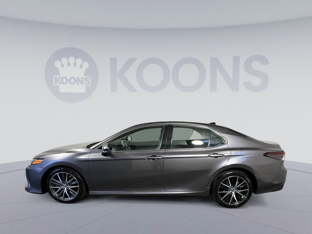 Used 2023 Toyota Camry XLE w/ Navigation Package image 2