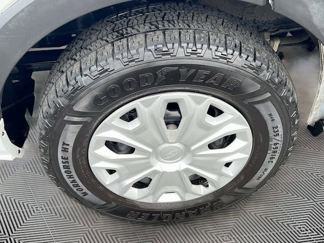 Used 2024 Ford Transit 350 XLT image 31