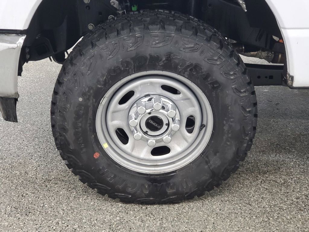 New 2026 Ford F350 XL w/ XL Off-Road Package image 8