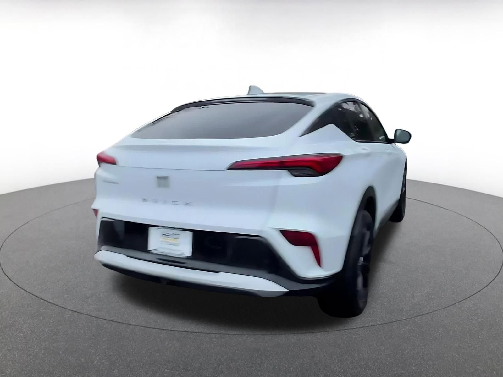 Used 2025 Buick Envista Sport Touring image 14