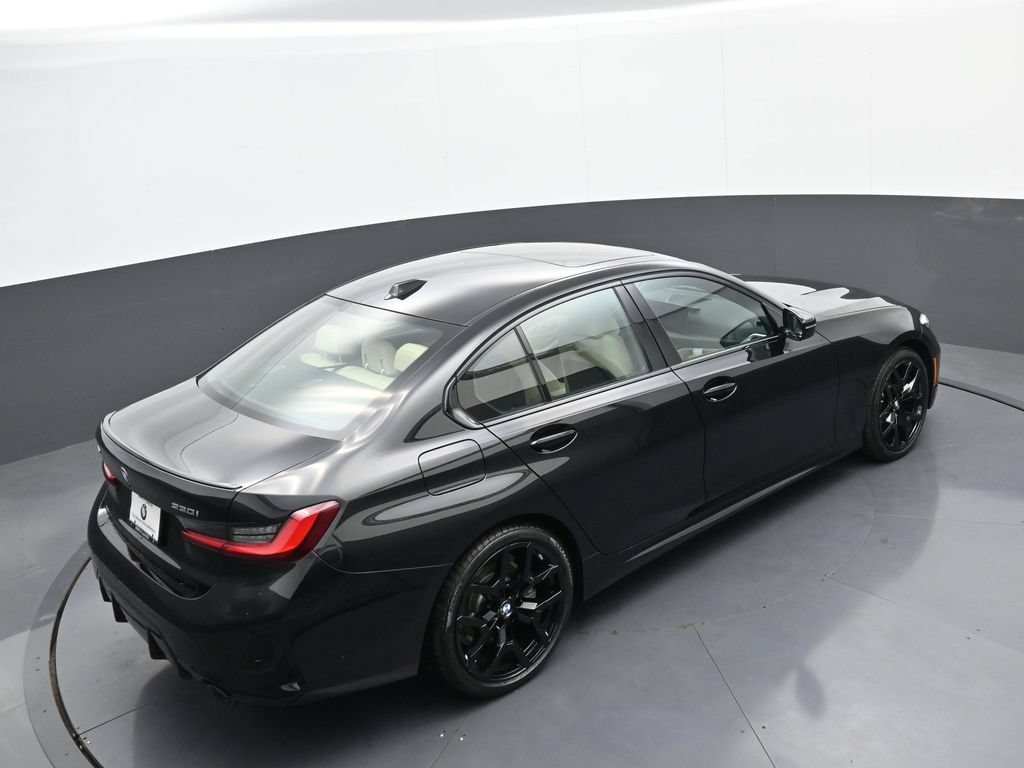New 2026 BMW 330i xDrive Sedan w/ M Sport Package AWD/4WD image 35