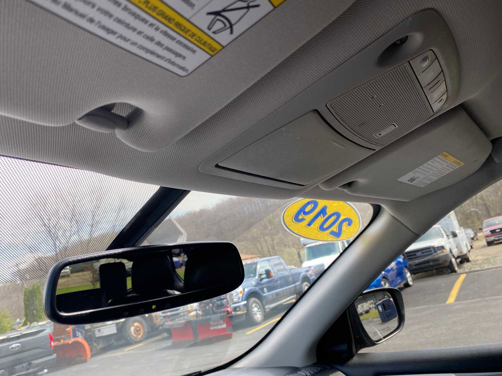 Used 2019 Nissan Pathfinder SL image 25