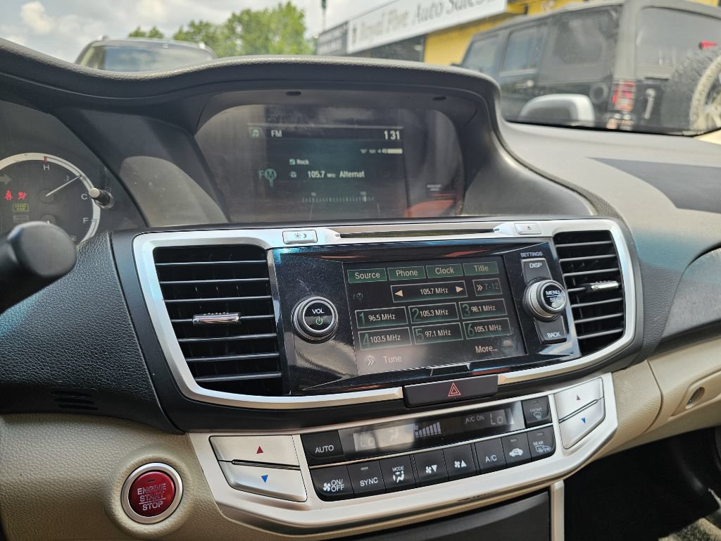 Used 2015 Honda Accord EX-L image 24